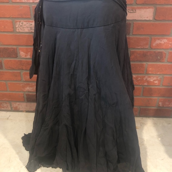 Size 8 WD-NY silk lined black skirt - Picture 3 of 3